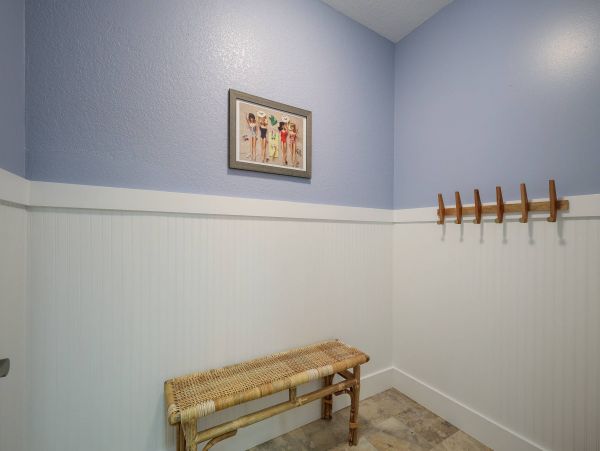 Holmes Beach Vacation Rental Pool Walk to Beach Sleep 6