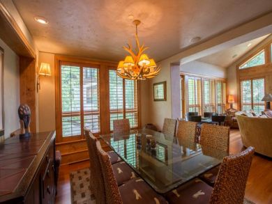 Ski In Ski Out Accommodationa in Vail Colorado that Sleeps 9