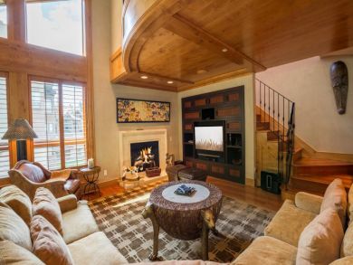 Ski In Ski Out Accommodationa in Vail Colorado that Sleeps 9