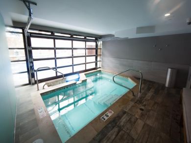 Ski In Ski Out Accommodationa in Vail Colorado that Sleeps 9