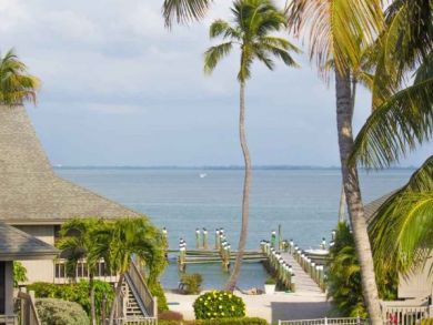 Captiva Island 3 Bedroom Town Home Bay side Stroll to beach