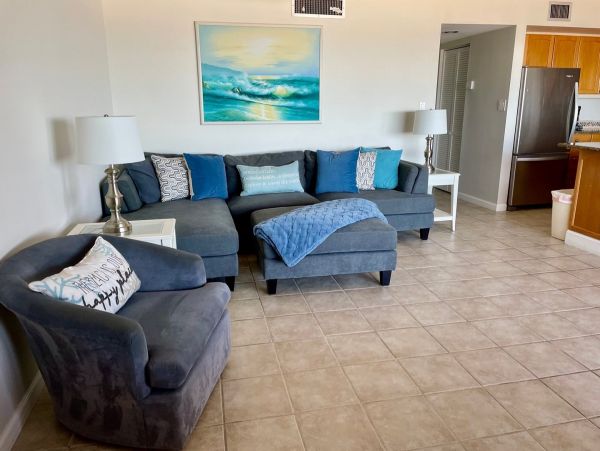 Anna Maria Island Beachfront 2 Bedroom Condo Sleeps 6 - additional view, photo 4