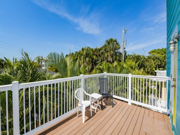 Anna Maria Island Vacation Rental with Pool & Balconies