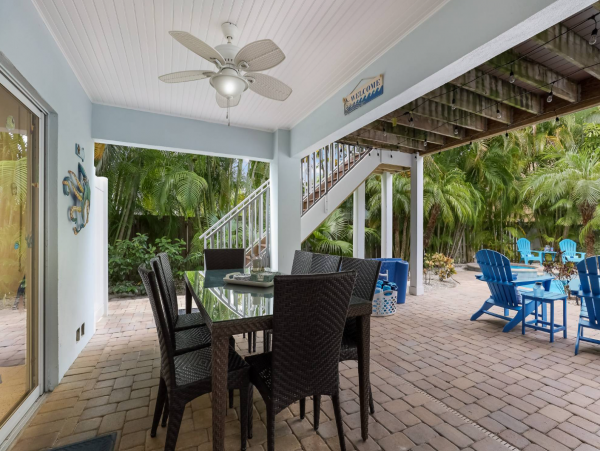 Four Bedroom Anna Maria Vacation Rental Sleeps 8