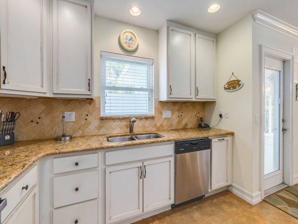 Cozy Anna Maria Island 4 Bedroom Vacation Rental Sleeps 8