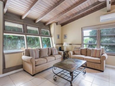 Anna Maria 2 Bedroom Vacation Rental Sleeps 6 Walk to Beach