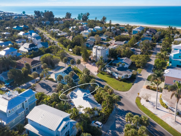 All About the Pool & Entertaining Area One Block to Beach
