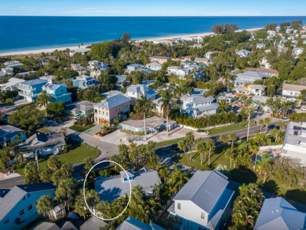 All About the Pool & Entertaining Area One Block to Beach