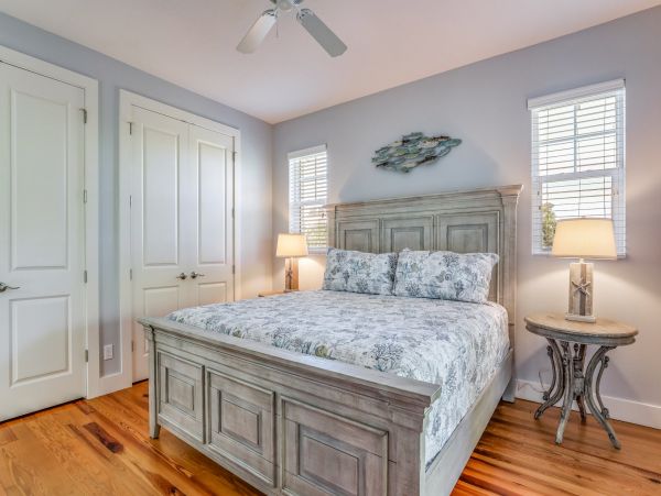 Anna Maria Island Vacation Rental 3 Bedrooms Walk To Beach