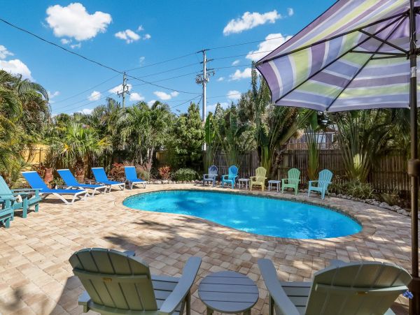 Charming Pool Home for Rent on Anna Maria