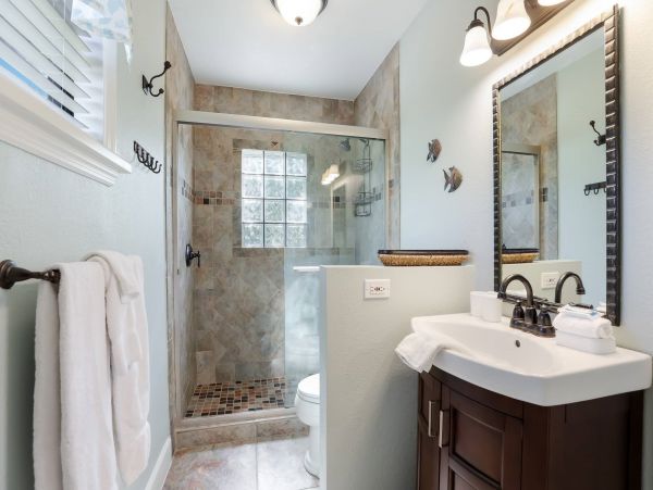Charming Pool Home for Rent on Anna Maria