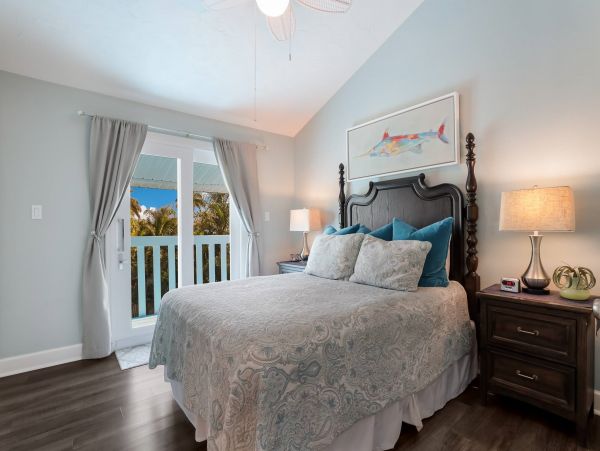 Charming Pool Home for Rent on Anna Maria