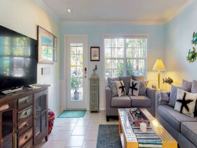 Anna Maria Beach Cottage West of Gulf Drive 3 Bedrooms