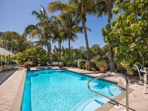 Anna Maria Island Luxury Rental with Three Bedrooms