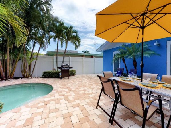 Anna Maria Island Vacation Villa Sleeps Eight Guests.