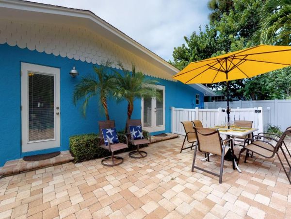 Anna Maria Island Vacation Villa Sleeps Eight Guests.