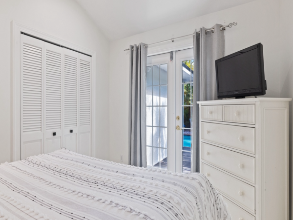 Anna Maria Luxury Home A Block to the Beach Private Pool