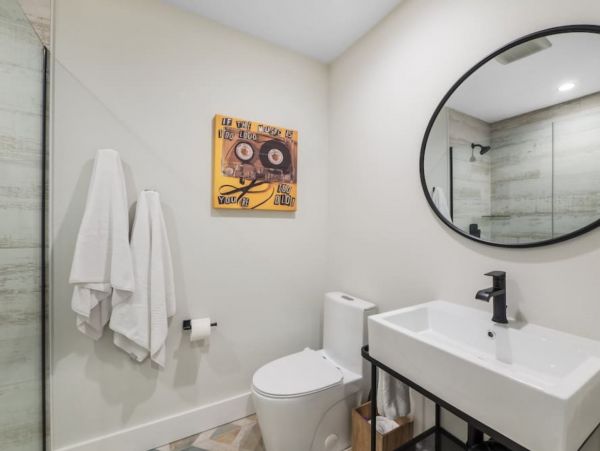 Anna Maria Four Bedroom Vacation Rental Steps to the Beach