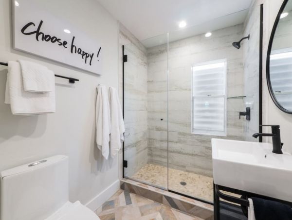 Anna Maria Four Bedroom Vacation Rental Steps to the Beach