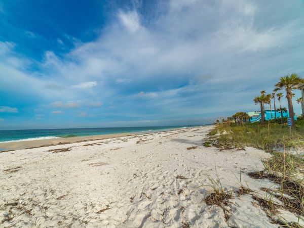 Anna Maria Island Beachfront with Awesome Views - Sleeps 6