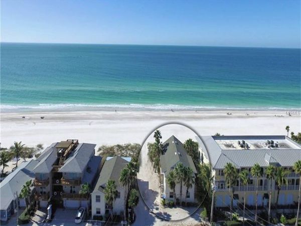 Anna Maria Island Beachfront with Awesome Views - Sleeps 6