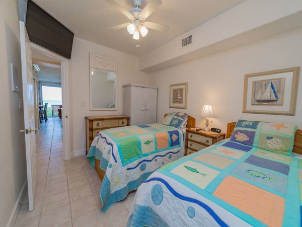 Anna Maria Island Beachfront with Awesome Views - Sleeps 6