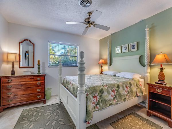 Anna Maria Island Three Bedroom Vacation Property for Rent