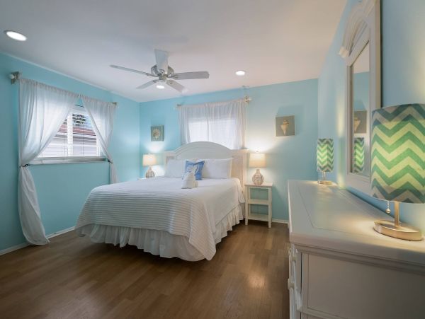 Anna Maria 3 Bedroom Pool Home - Outdoor Entertaining Areas