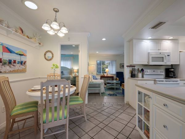 Anna Maria 3 Bedroom Pool Home - Outdoor Entertaining Areas