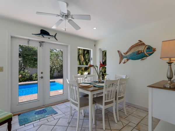Anna Maria 3 Bedroom Pool Home - Outdoor Entertaining Areas
