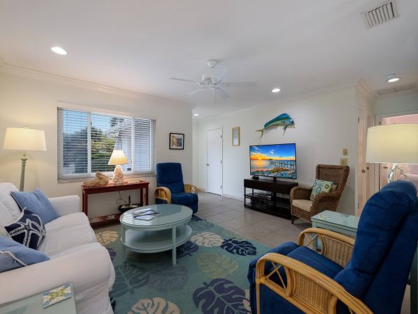 Anna Maria 3 Bedroom Pool Home - Outdoor Entertaining Areas