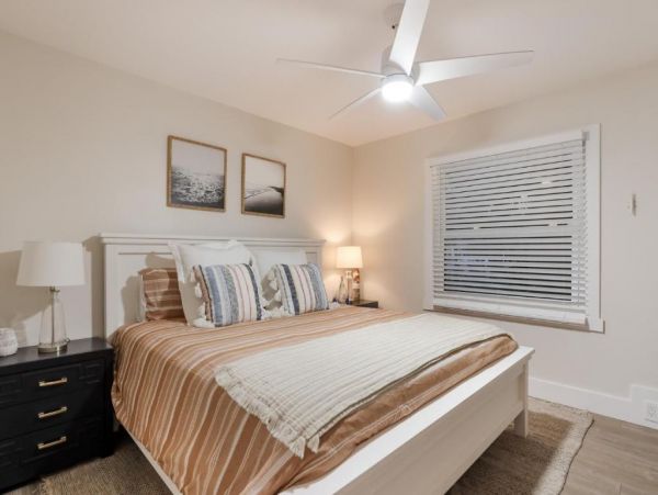 Bay Front Vacation Home in Anna Maria Island - Sleeps 8