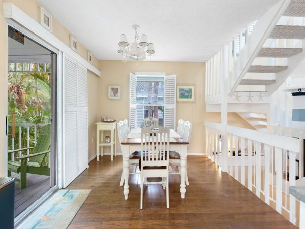 Three Bedroom Vacation Rental on Anna Maria - Community Pool
