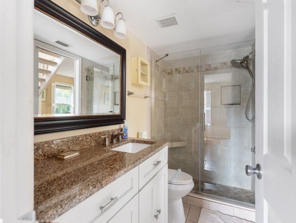 Three Bedroom Vacation Rental on Anna Maria - Community Pool