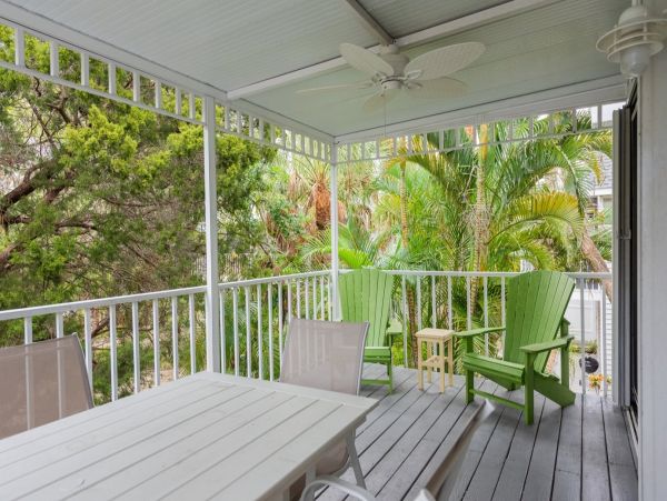 Three Bedroom Vacation Rental on Anna Maria - Community Pool