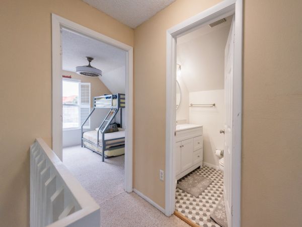 Three Bedroom Vacation Rental on Anna Maria - Community Pool
