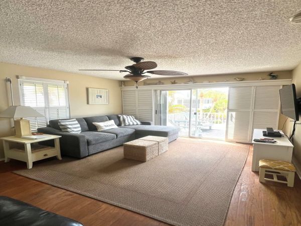 Three Bedroom Vacation Rental on Anna Maria - Community Pool