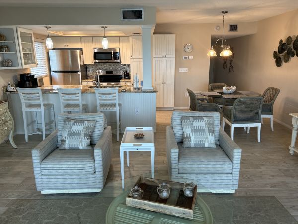 Beachfront Bliss with Gulf Views & Pool Access in Bradenton Beach