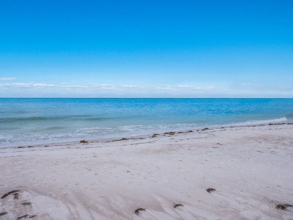 Beachfront Bliss with Gulf Views & Pool Access in Bradenton Beach