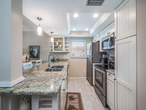 Beachfront Bliss with Gulf Views & Pool Access in Bradenton Beach