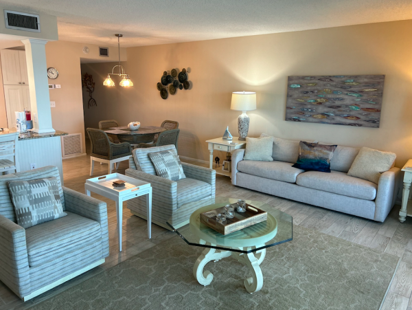Beachfront Bliss with Gulf Views & Pool Access in Bradenton Beach