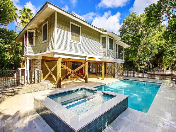 Three Bedroom Captiva Rental Home Sleeps Six Guests