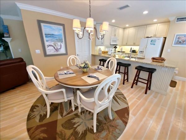 Anna Maria Island 2 Bedroom Vacation Rental Bay Views Pool