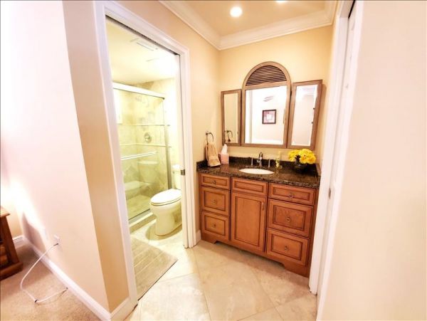 Anna Maria Island 2 Bedroom Vacation Rental Bay Views Pool
