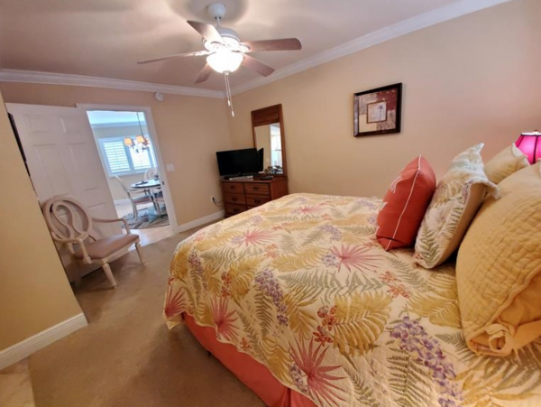 Anna Maria Island 2 Bedroom Vacation Rental Bay Views Pool