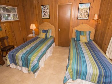 Twin Bedroom