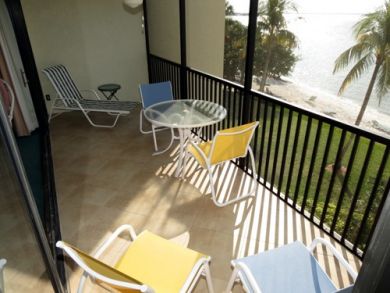 2 bedroom 2 bath condo sleeping 6 in Fort Meyers