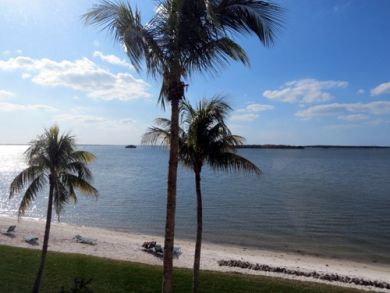 2 bedroom 2 bath condo sleeping 6 in Fort Meyers