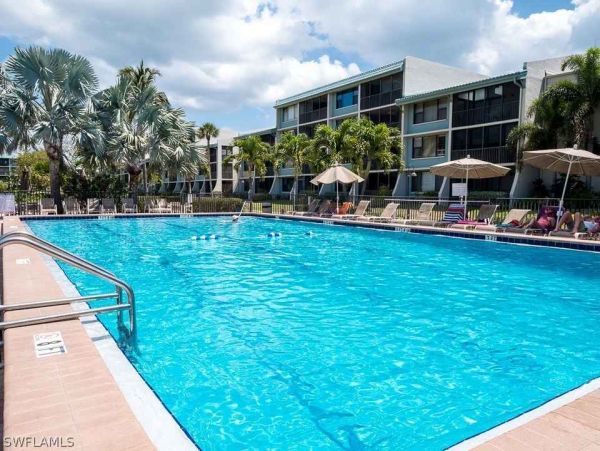 Sanibel Vacation Condo Sleeps Six Guests