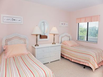 Second Bedroom has Twin Beds